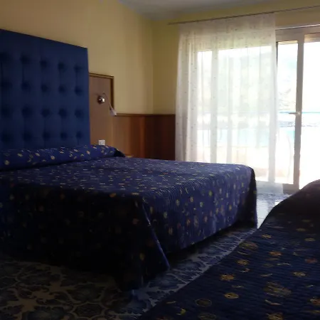 Panoramic 4*