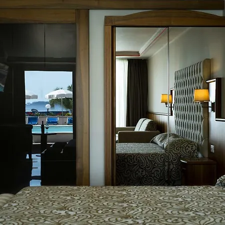 Отель Panoramic 4*