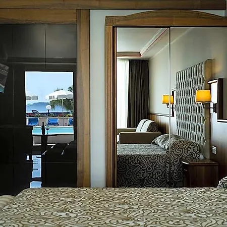 Panoramic Hotel 4*
